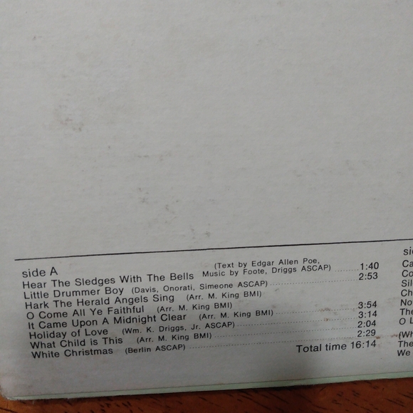 A King Family Christmas Vinyl Record - Picture 4 of 6